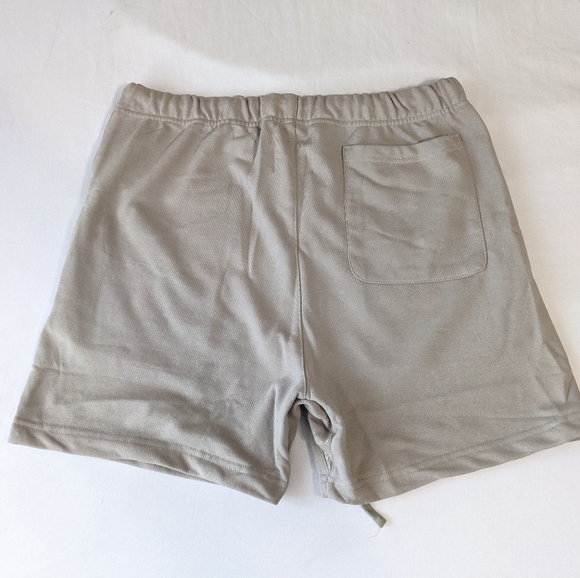 Fear of God Essentials Shorts Small - Picture 7 of 12